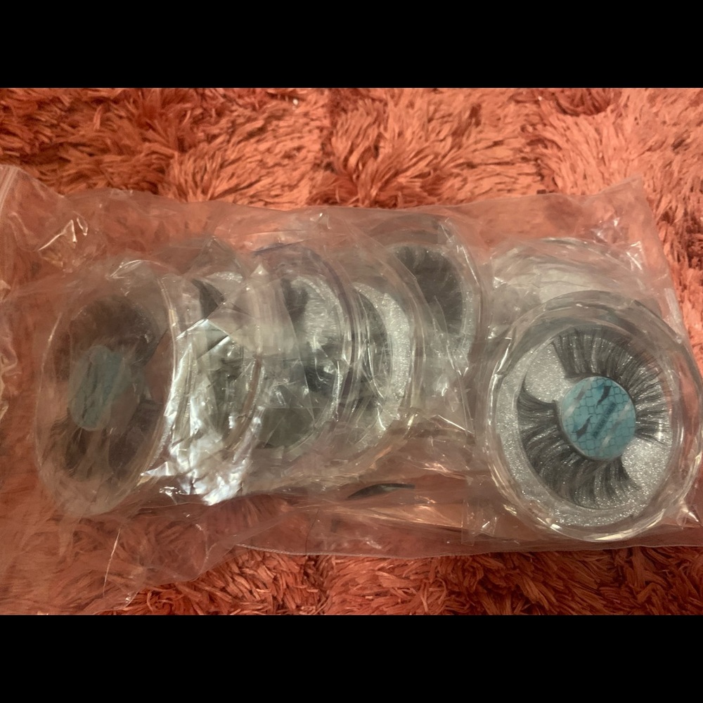 Kayj eyelashes